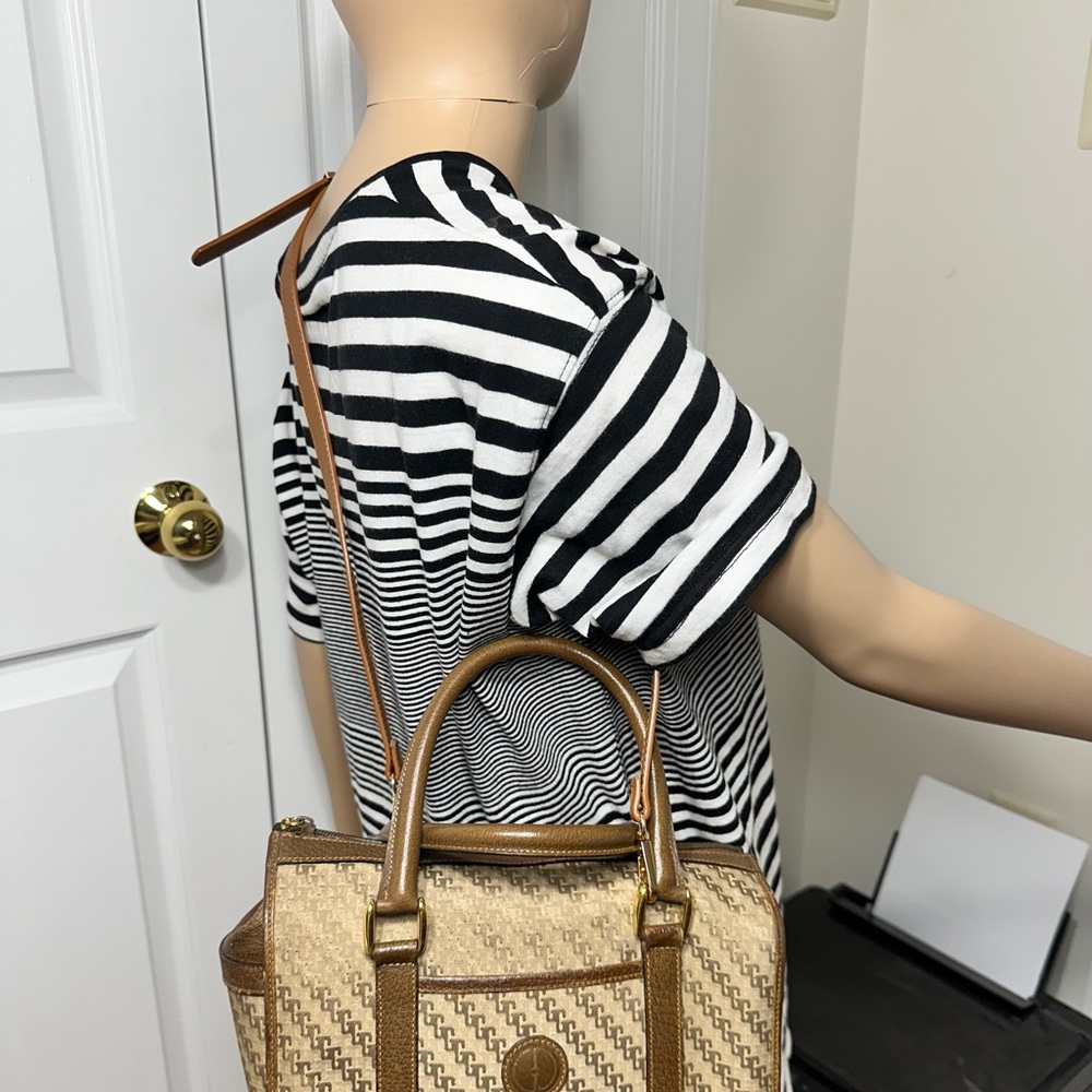 Gucci Handbag - Picture 8 of 11